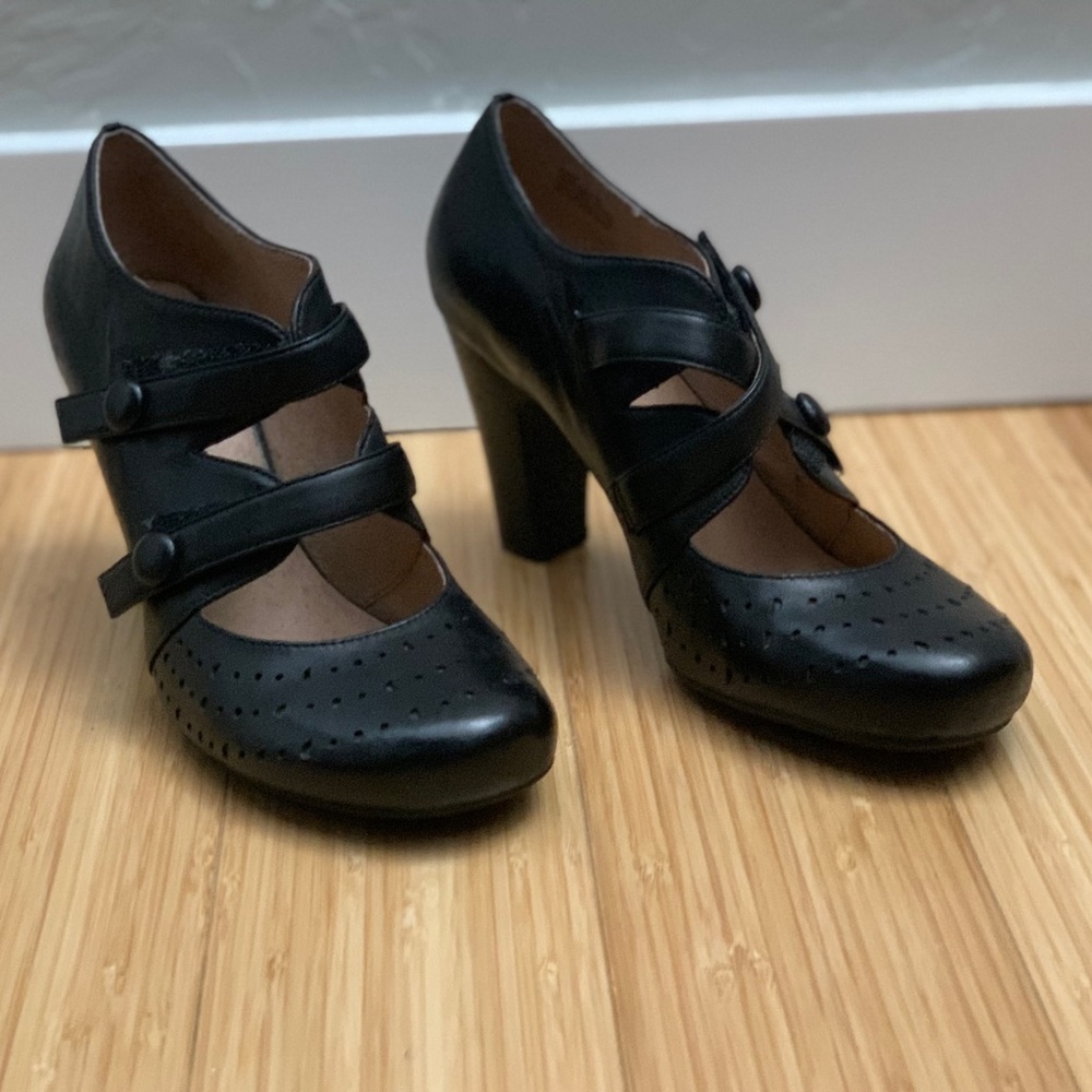 Miz Mooz leather heels - size 8.5